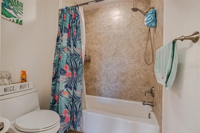 10369 SILVER MAPLE AVENUE, Oxford, FL 34484