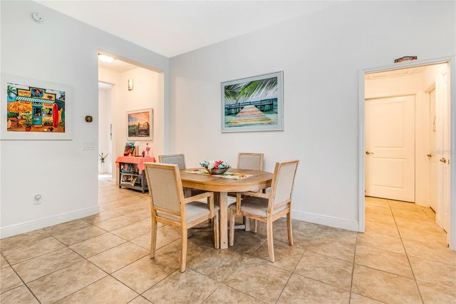 10369 SILVER MAPLE AVENUE, Oxford, FL 34484