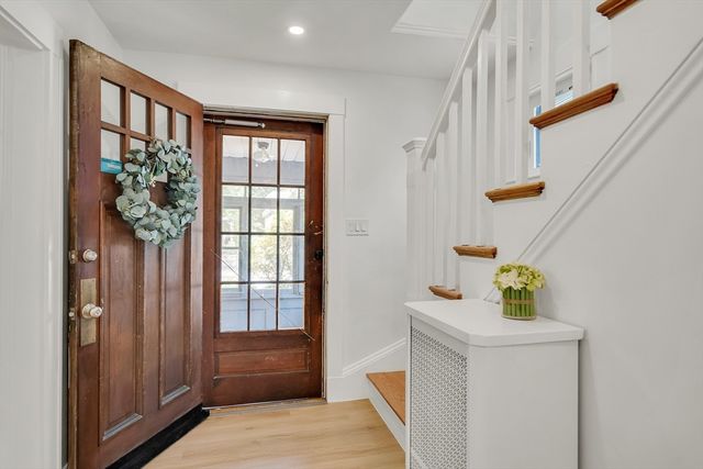 10 Parker Ave, Newton, MA 02459