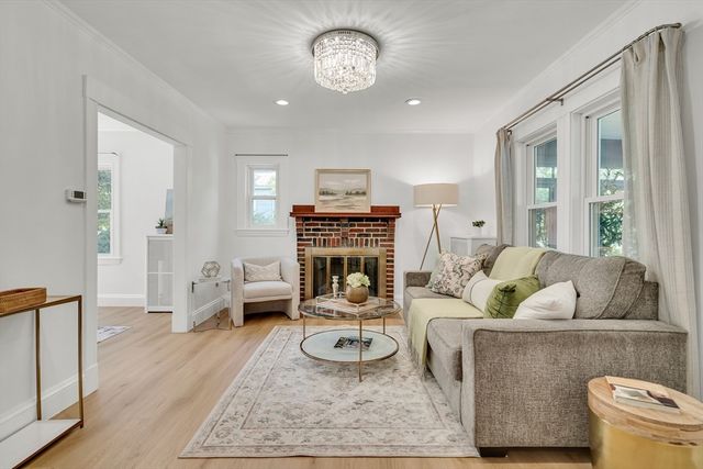 10 Parker Ave, Newton, MA 02459