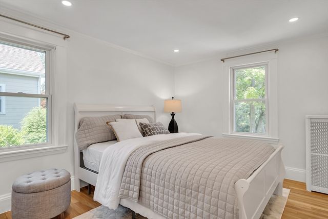 10 Parker Ave, Newton, MA 02459