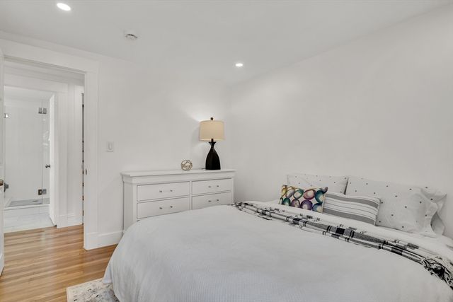 10 Parker Ave, Newton, MA 02459