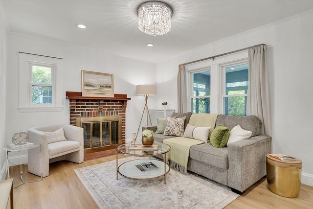 10 Parker Ave, Newton, MA 02459