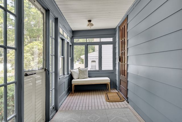 10 Parker Ave, Newton, MA 02459