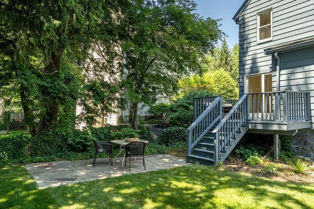 10 Parker Ave, Newton, MA 02459