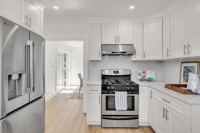10 Parker Ave, Newton, MA 02459