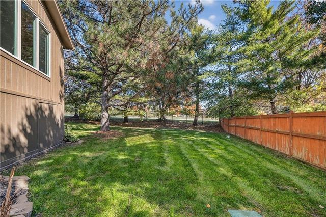 11902 W 131st Terrace, Overland Park, KS 66213