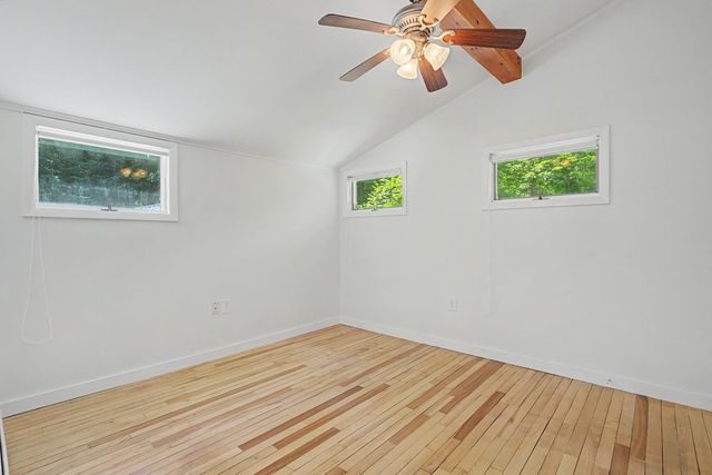 42 Sherburne Road, Lee, NH 03861