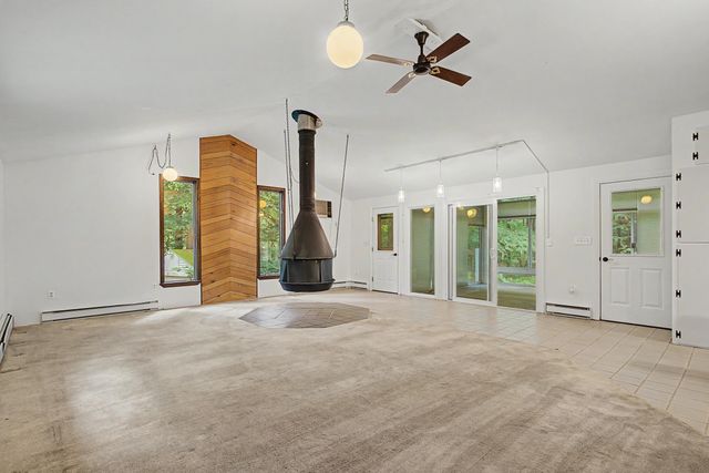 42 Sherburne Road, Lee, NH 03861