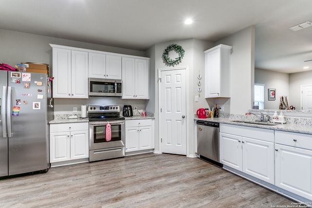 7611 OVERVIEW PL, San Antonio, TX 78244