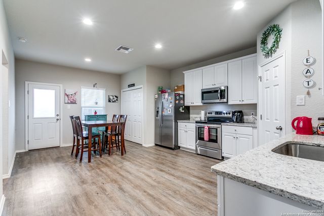 7611 OVERVIEW PL, San Antonio, TX 78244