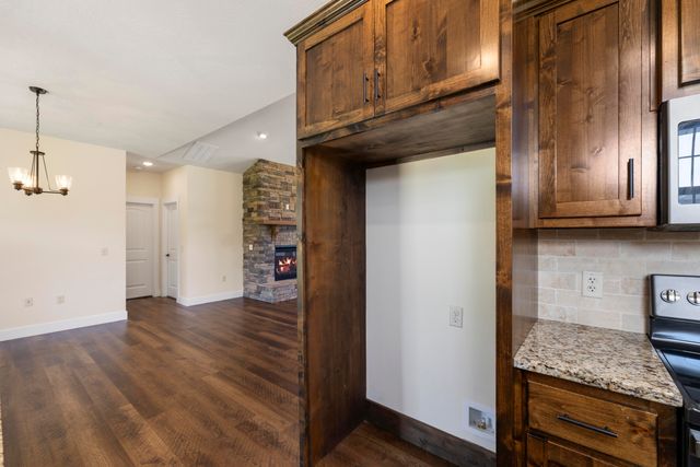 2086 Bull Run Road, Ozark, MO 65721