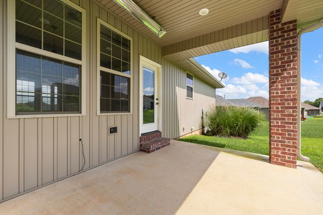 2086 Bull Run Road, Ozark, MO 65721