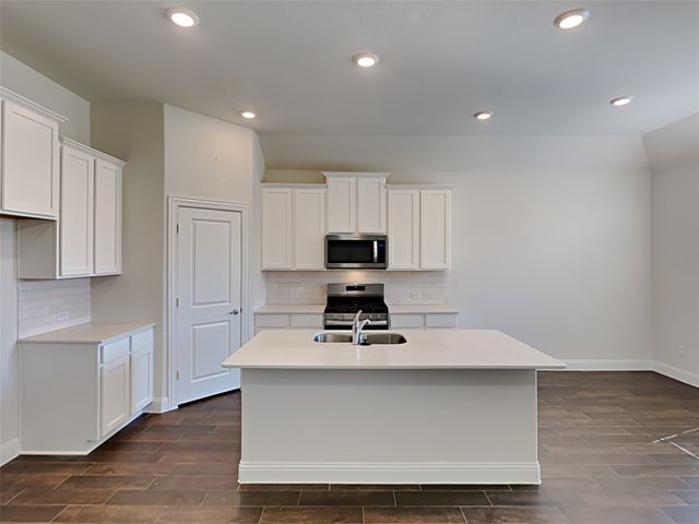 11136 Canyon Mine Drive, Aubrey, TX 76227