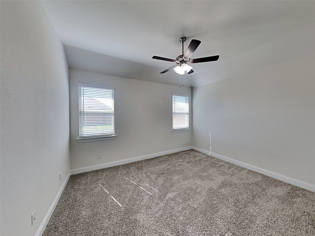 11136 Canyon Mine Drive, Aubrey, TX 76227