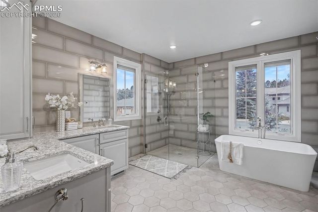 250 Mayfield Lane, Colorado Springs, CO 80906