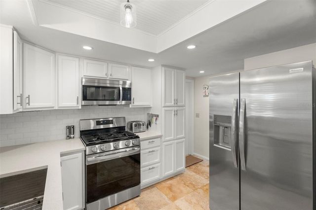 12254 69TH TER TERRACE, Seminole, FL 33772