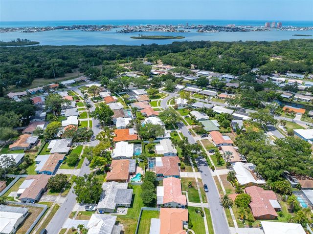 12254 69TH TER TERRACE, Seminole, FL 33772
