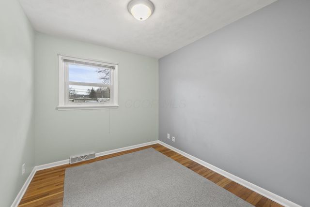 597 Skyline Drive, Newark, OH 43055