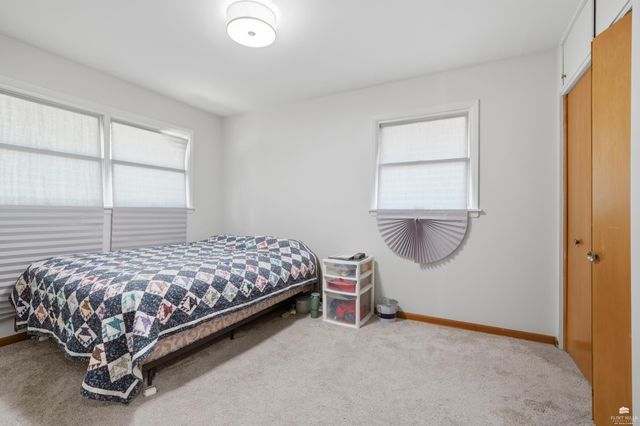 1737 Vaughn Drive, Manhattan, KS 66502