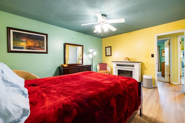 55 LYNWOOD Drive SE, Rio Rancho, NM 87124