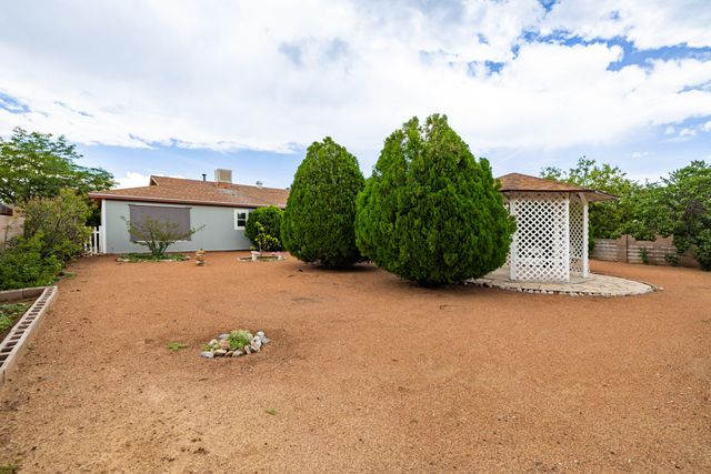 55 LYNWOOD Drive SE, Rio Rancho, NM 87124