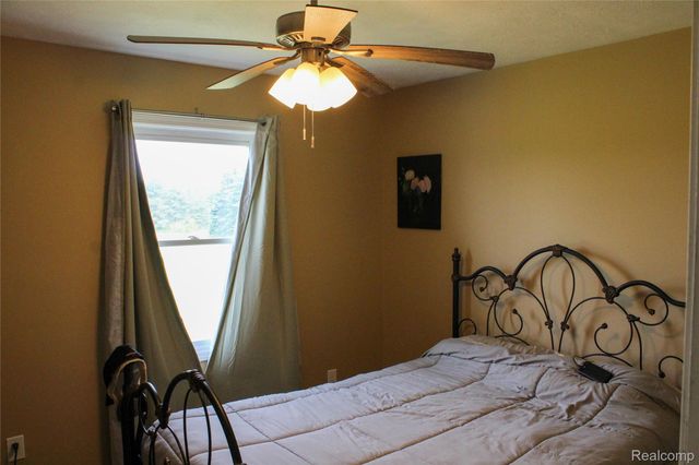 1583 E Lansing Road, Antrim Township, MI 48857