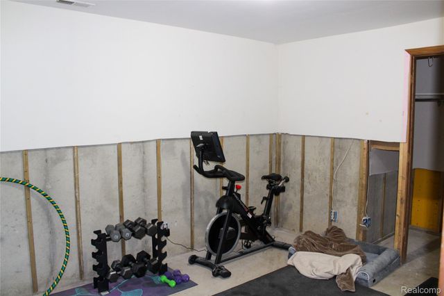 1583 E Lansing Road, Antrim Township, MI 48857