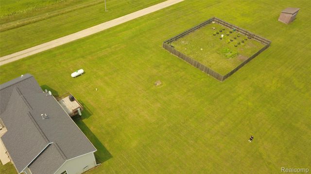 1583 E Lansing Road, Antrim Township, MI 48857