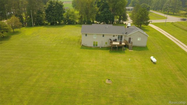1583 E Lansing Road, Antrim Township, MI 48857