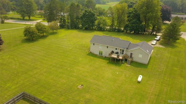 1583 E Lansing Road, Antrim Township, MI 48857