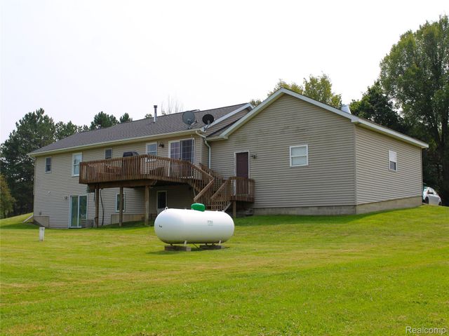 1583 E Lansing Road, Antrim Township, MI 48857