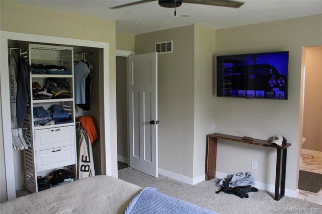 1583 E Lansing Road, Antrim Township, MI 48857