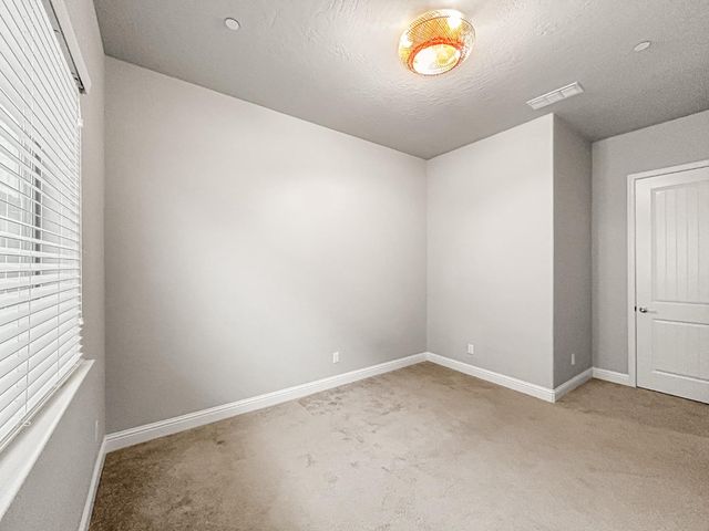 2788 N Douglas Avenue, Fresno, CA 93727