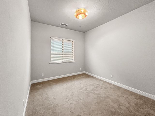 2788 N Douglas Avenue, Fresno, CA 93727