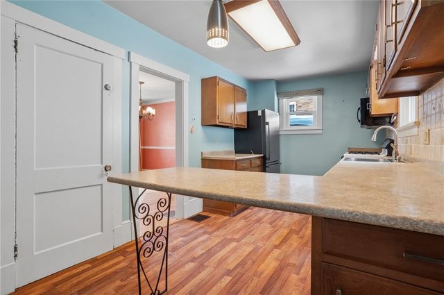 230 W Fulton St, City Of But Nw, PA 16001