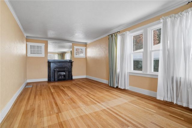 230 W Fulton St, City Of But Nw, PA 16001