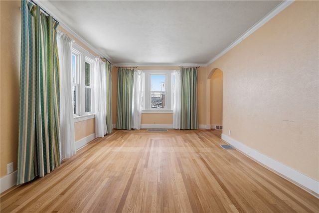 230 W Fulton St, City Of But Nw, PA 16001