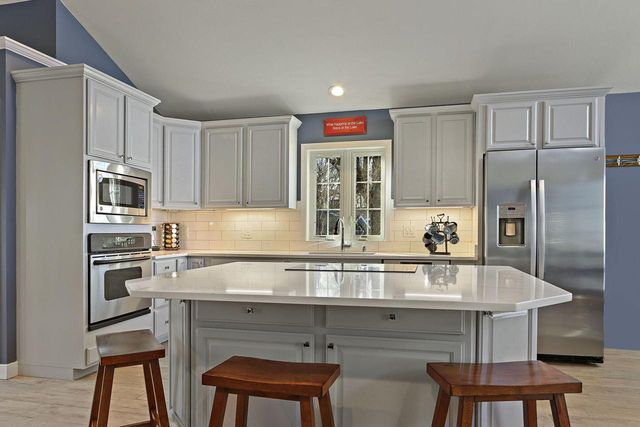 W5510 Westshore DRIVE, Elkhorn, WI 53121