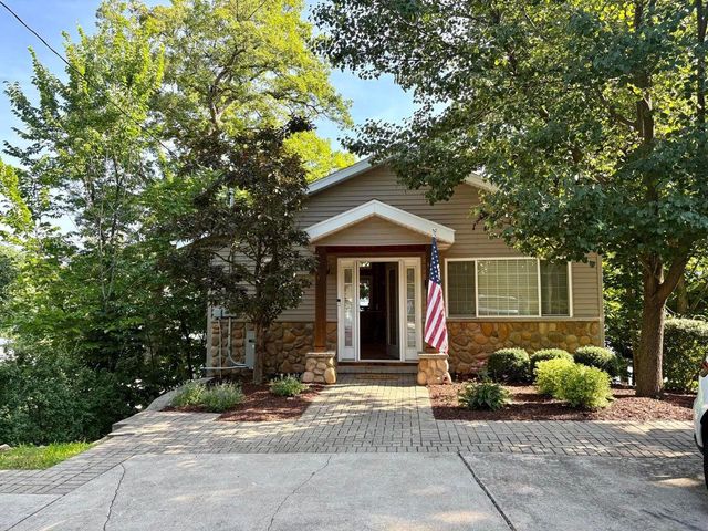 W5510 Westshore DRIVE, Elkhorn, WI 53121