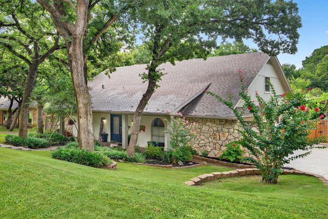 2703 Chinquapin Oak Lane, Arlington, TX 76012