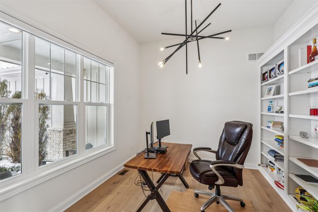 17415 Berkshire Parkway, Clive, IA 50325