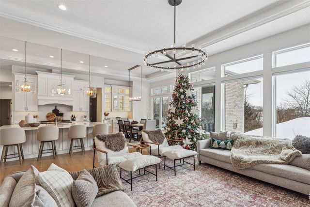 17415 Berkshire Parkway, Clive, IA 50325