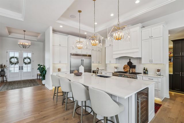 17415 Berkshire Parkway, Clive, IA 50325