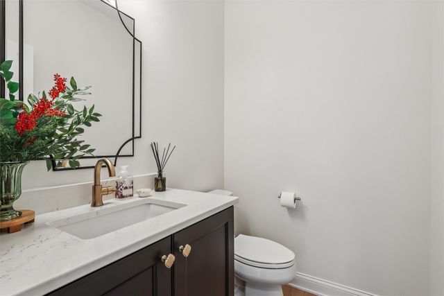 17415 Berkshire Parkway, Clive, IA 50325