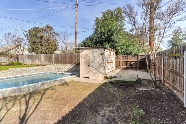 7055 Winding Way, Fair Oaks, CA 95628