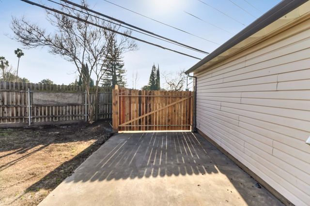 7055 Winding Way, Fair Oaks, CA 95628