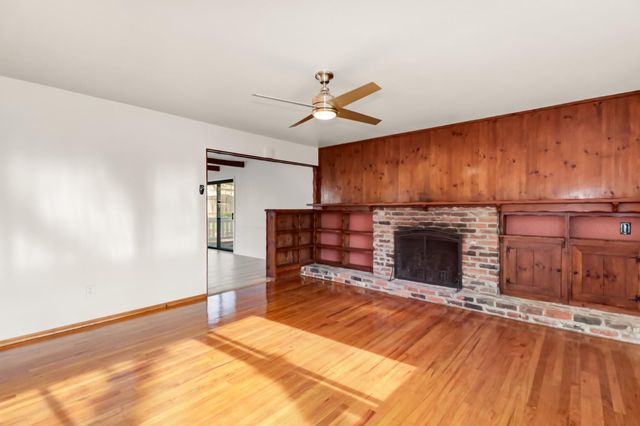 7055 Winding Way, Fair Oaks, CA 95628