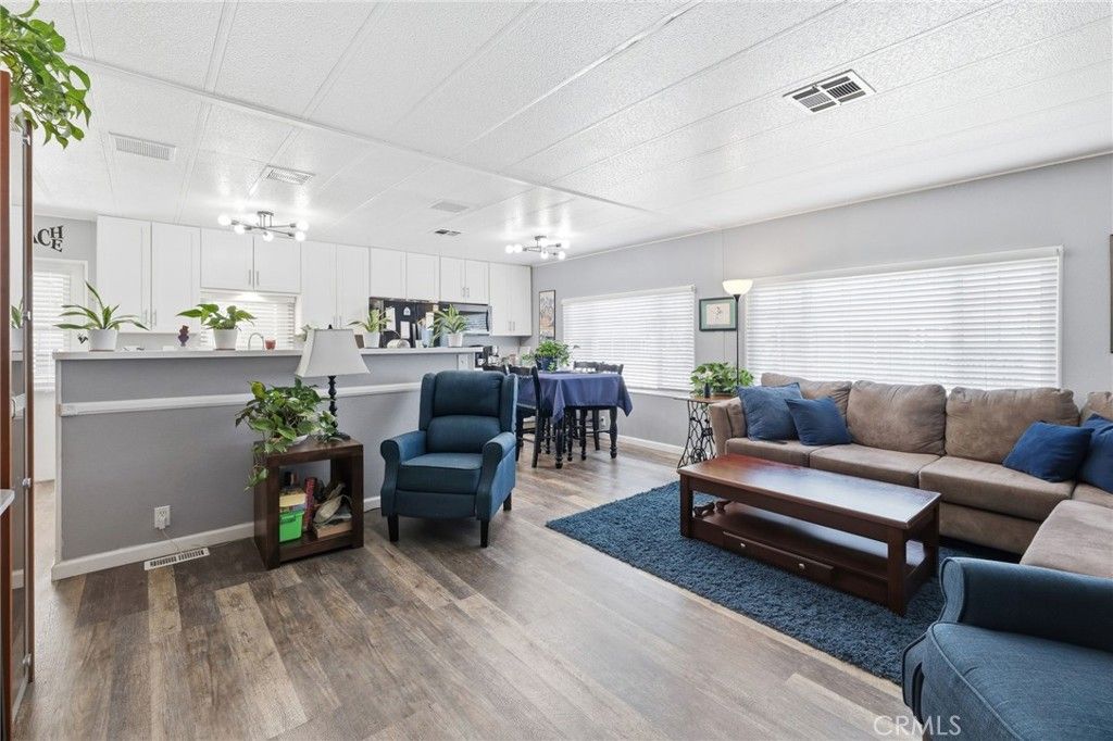 Image 11 of property listing at 16951 Lake Terrace Way, Yorba Linda, CA 92886