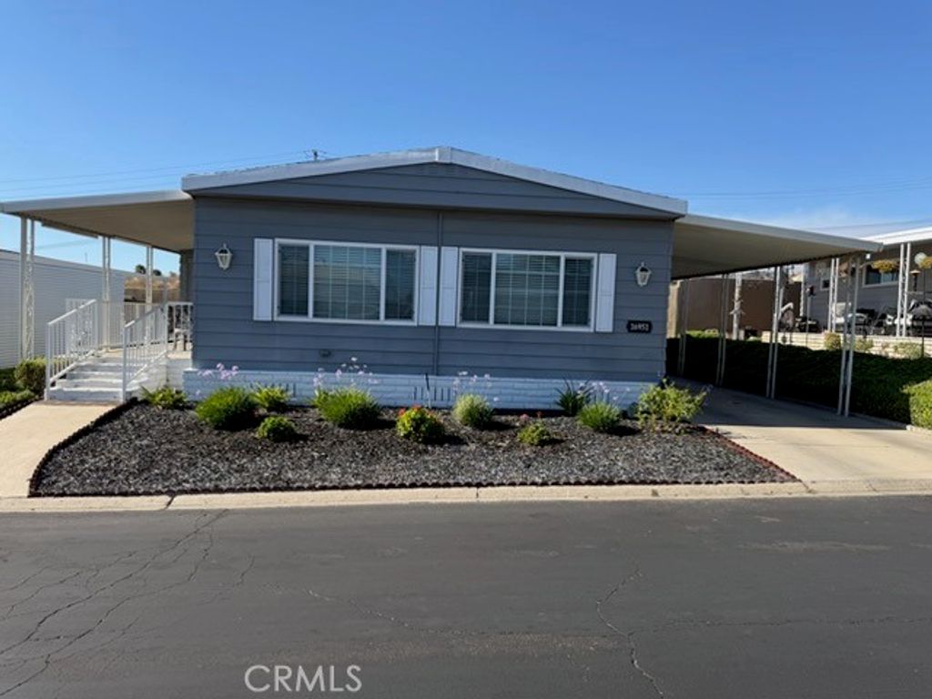 Image 2 of property listing at 16951 Lake Terrace Way, Yorba Linda, CA 92886